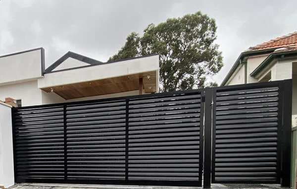 Padstow gates and fencing - photo 1